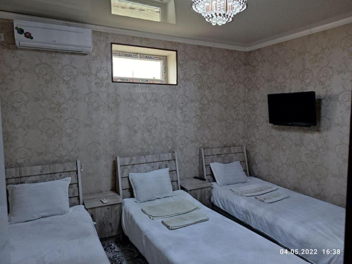 Uvaysiy Family Guest House Marghilon Екстериор снимка